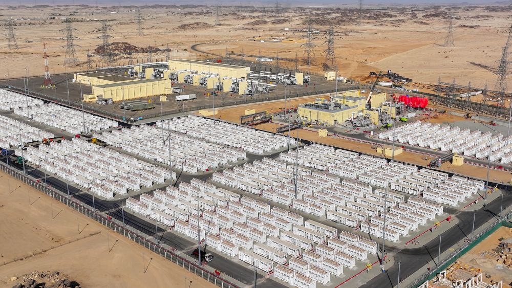 Saudi Arabia connects 7.8 GWh battery storage project to the grid 