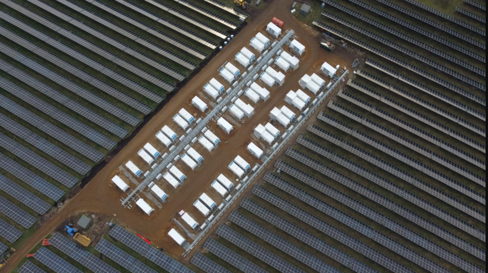 Northern Europe’s largest solar-plus-battery park powers uo