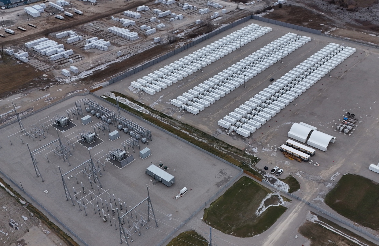 Canada’s largest operating battery storage running Tesla Megapack 2XL units is now commissioned in Ontario