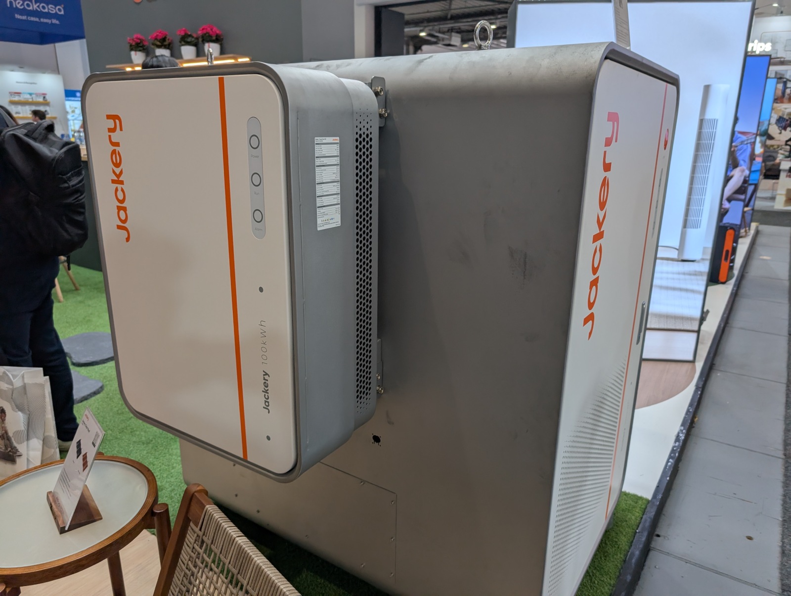 Jackery Energycore 100 kWh liquid-cooled residential battery cabinet